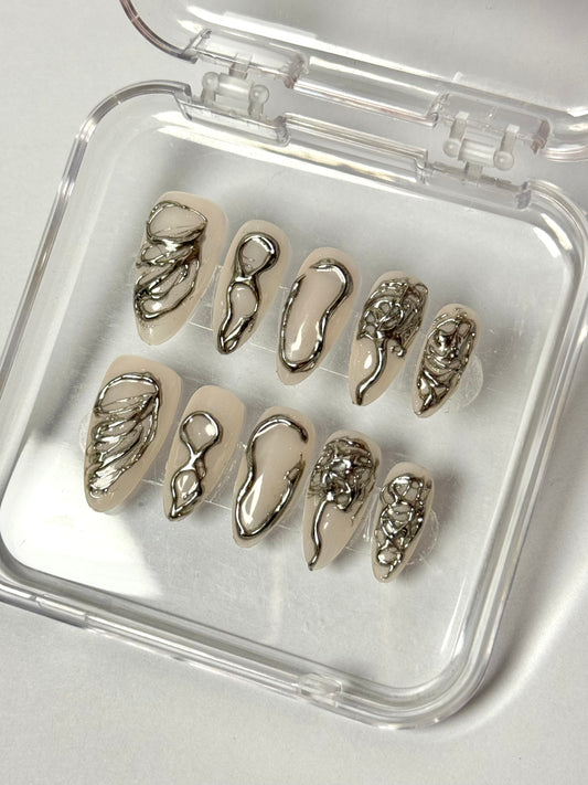 Silver Aura - 3D Metallic Futuristic Nails