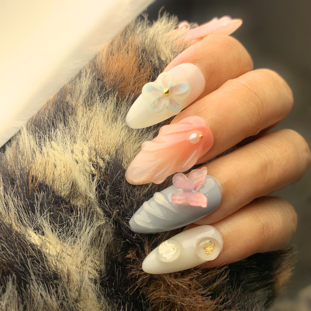 Sandy Florals - Handmade Floral 3D Almond Nails