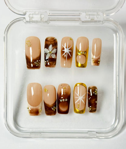 Dhalia – Handmade Star Accent Long French Nails