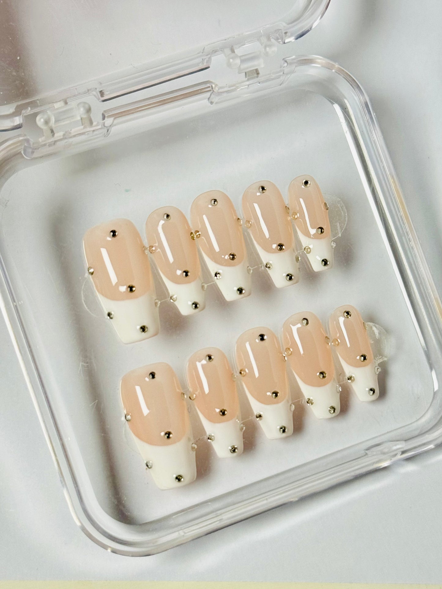 Pearl Drop – Handmade Rhinestone French Coffin Nails