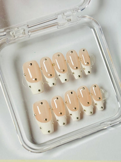 Pearl Drop – Handmade Rhinestone French Coffin Nails